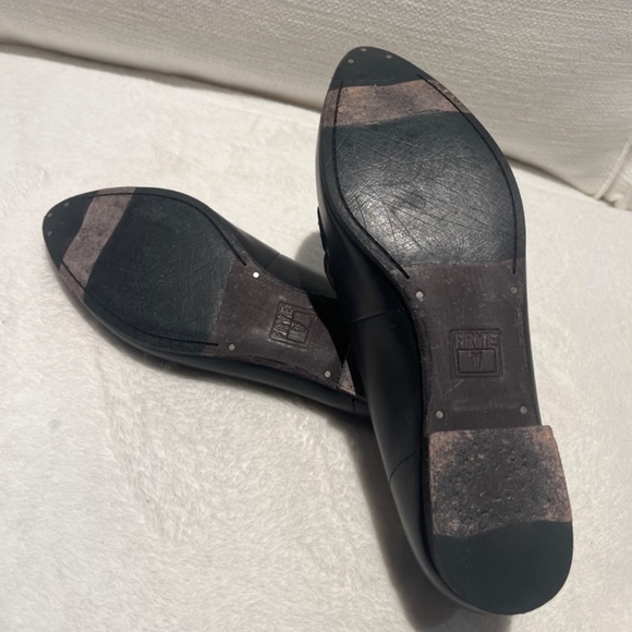 Frye Leather Slip On Black - Picture 7 of 7